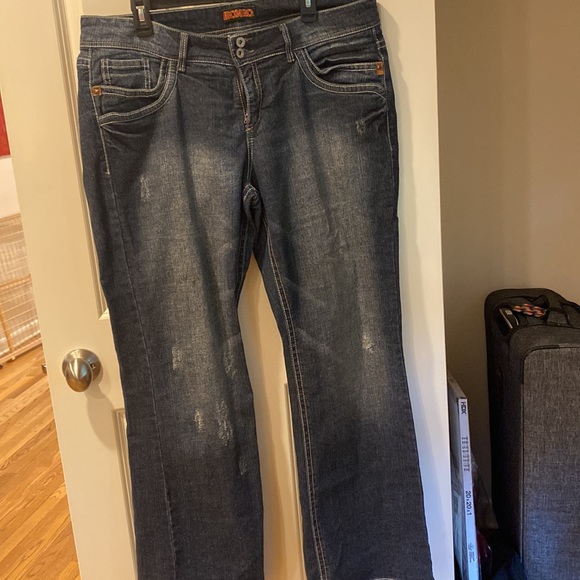 Wide leg vintage Bongo jeans slightly distressed - Picture 8 of 8